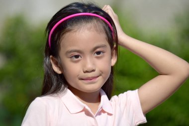 Contemplative güzel azınlık kişi