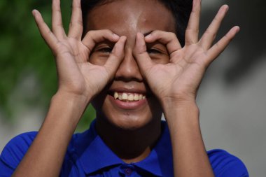 Bir Teen Çocuk arama