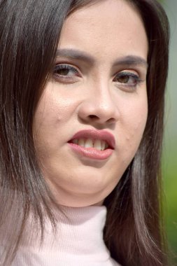 Bir nefreti güzel kadın