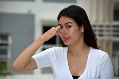 Kokulu Kadın Kadın