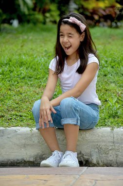 Göz Kırpan Güzel Çeşitli Kadın