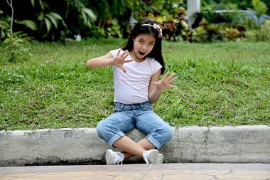 Bir Ürkmüş Azınlık Tween