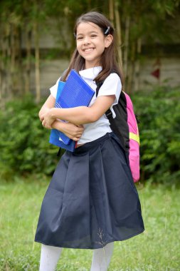 Katolik Çocuk Kız Öğrenci Notebooks ile Gülümseyen