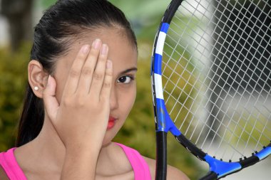 Kadın Tenisçi ve Başarısızlık