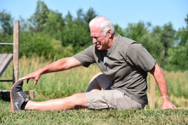 Kıdemli Erkek Veteran Stretching