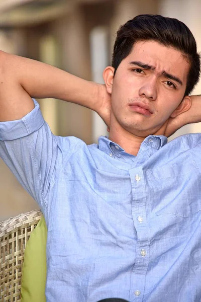 Grave Bonito Diverso Adulto Masculino — Fotografia de Stock