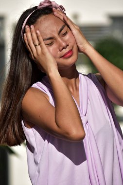 Vurguladı çeşitli kadın kadın