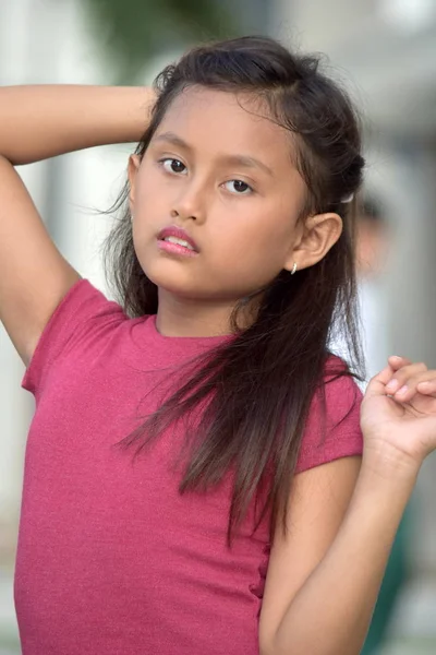 Uma menina sem emoção Criança — Fotografia de Stock