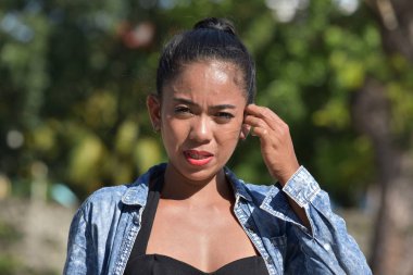 Güzel azınlık kişi karıştı