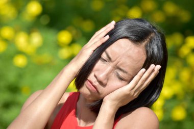 Genç farklı kadın ve anksiyete