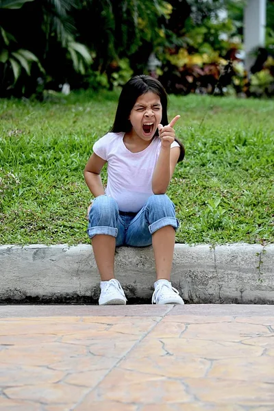 Bir Mad Filipina Ergen