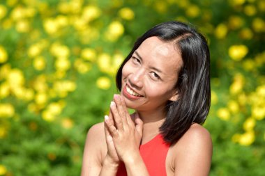 Dua Pretty Filipina Kadın