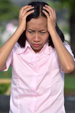 Güzel azınlık kadın ve anksiyete