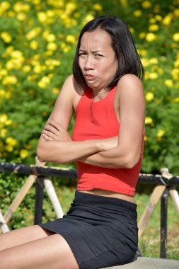 İnatçı Güzel Filipinli Kişi