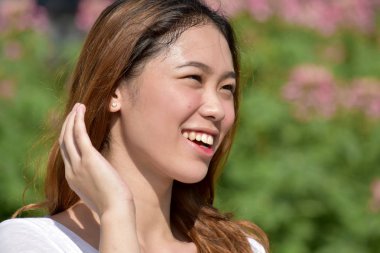 Bir Kadın ve Mutluluk