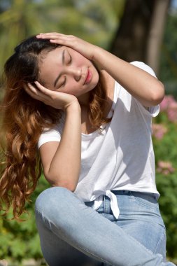 Güzel Azınlık Kadını