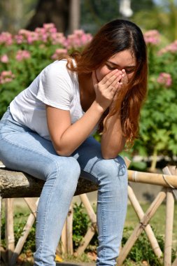 Genç Filipinli Kadın Ve Başarısızlık