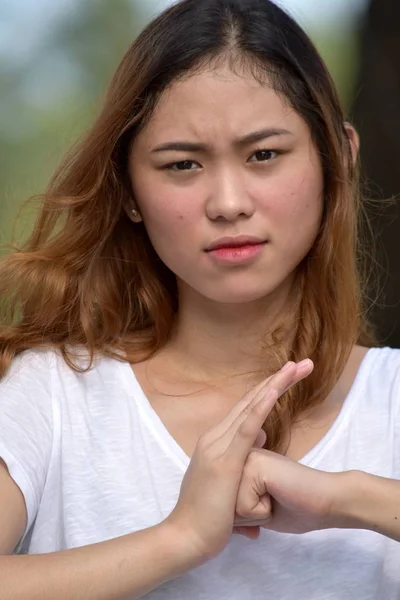 Naštvaná krásné asijské žena — Stock fotografie