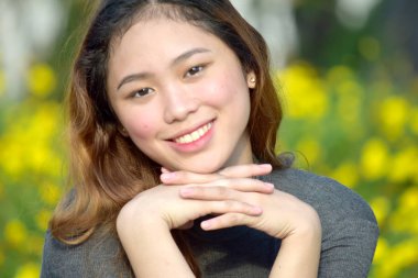 Pretty Genç Azınlık Kadın