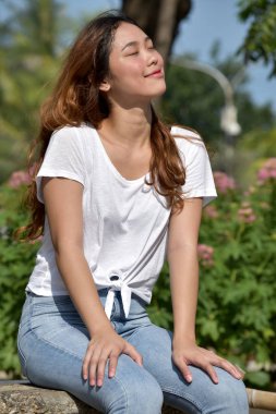 Bir düşünceli farklı kişi