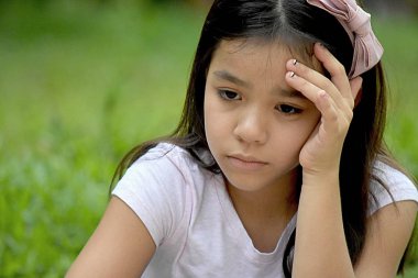 Endişe verici Sevimli Çeşitli Kadın Ergen