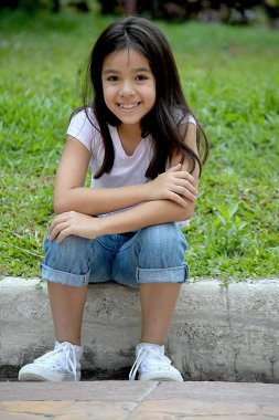 Sevimli Çeşitli Kız Gülümseyen