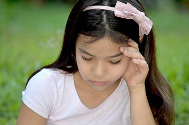 Yalnız Azınlık Kadın Çocuk