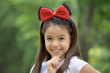 Gülümseyen bir Filipina erkek