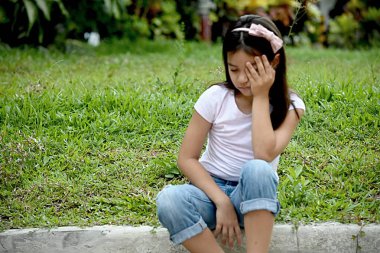 Üzgün bir güzel insan