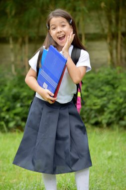 Kitaplar ile Şaşırttı Hazırlık Kişi