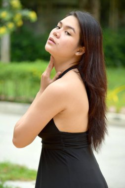 Çok Güzel Bir Azınlık Kadını