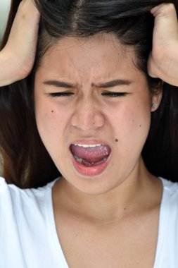 Genç bir azınlık kadın ve anksiyete