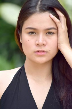 Unutkan Güzel Filipinli Kadın