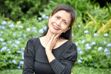 Mutlu bir kadın kıdemli büyükanne.