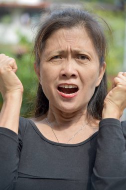 Endişeli Azınlık Kıdemli Kadın