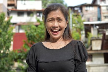 Değişik bir Son Sınıf Kadın ve Mutluluk