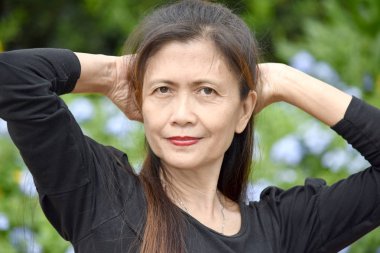 Duygusuz, Emekli Değişik Bir Kişi