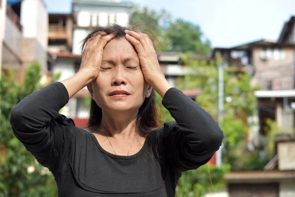 Stres Altında Bir Azınlık Kadın Yaşlısı