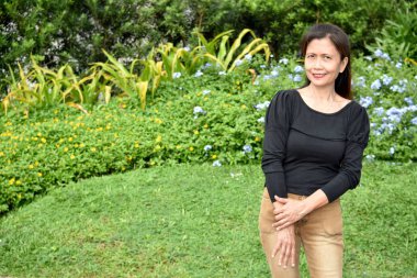 Azınlık Büyükanne ve Mutluluk