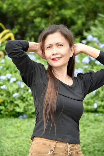 A Minority Female Senior Relaxing — Stock Photo, Image