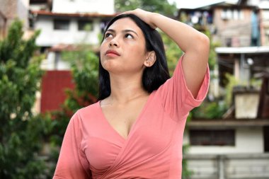 A Contemplative Asya kişi