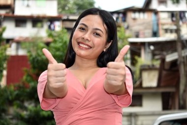 Gururlu Güzel Bir Kişi