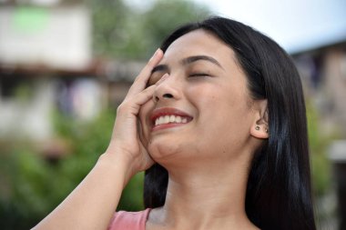 Bir Genç Çeşitli Kadın Merak