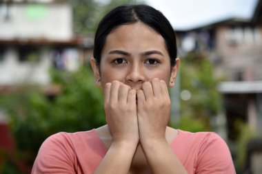 Bir Azınlık Kadın ve Korku