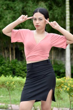 Aptal Asyalı Kadın