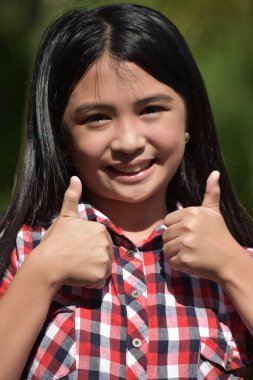 Başparmak ile Bir Gençlik