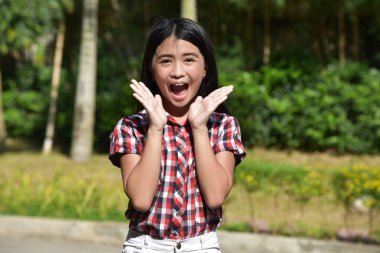 A Surprised Beautiful Azınlık Kız Çocuk