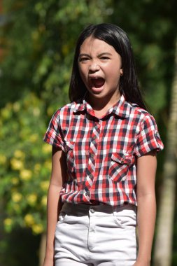 Stresli Petite Filipinli Çocuk