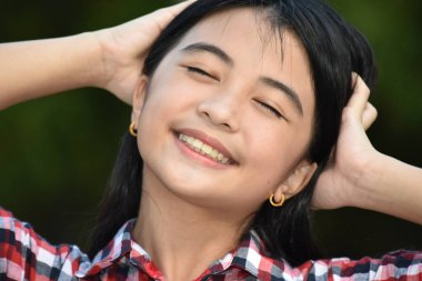 Düşünceli Genç Azınlık Kişisi