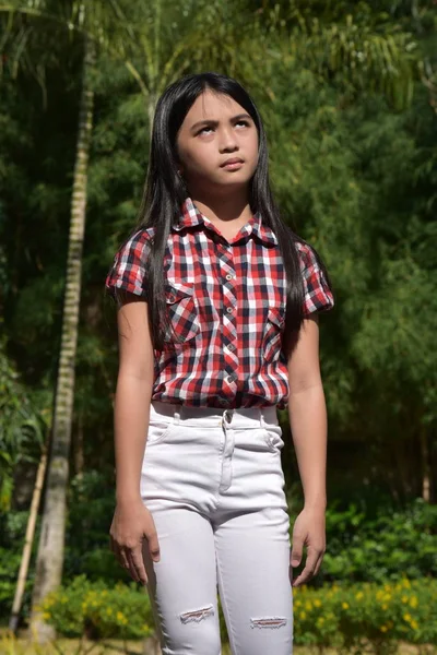 Bir Duyarsız Genç Asyalı Kız Preteen